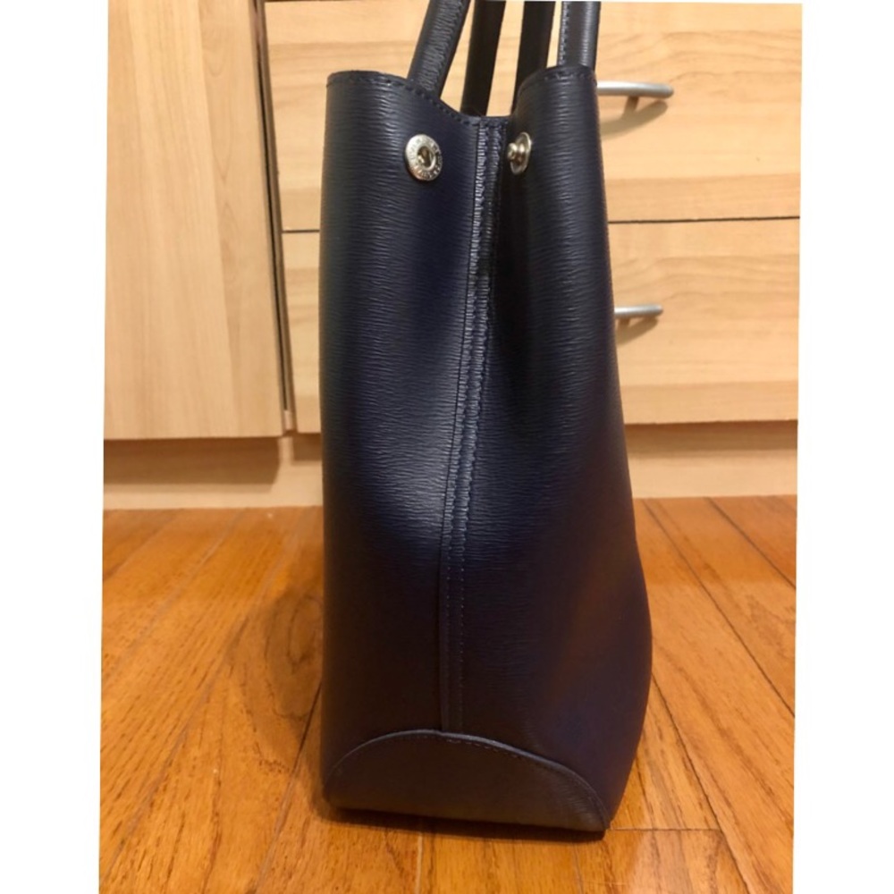 Longchamp Roseau Leather Shoulder Tote - Picture 12 of 13